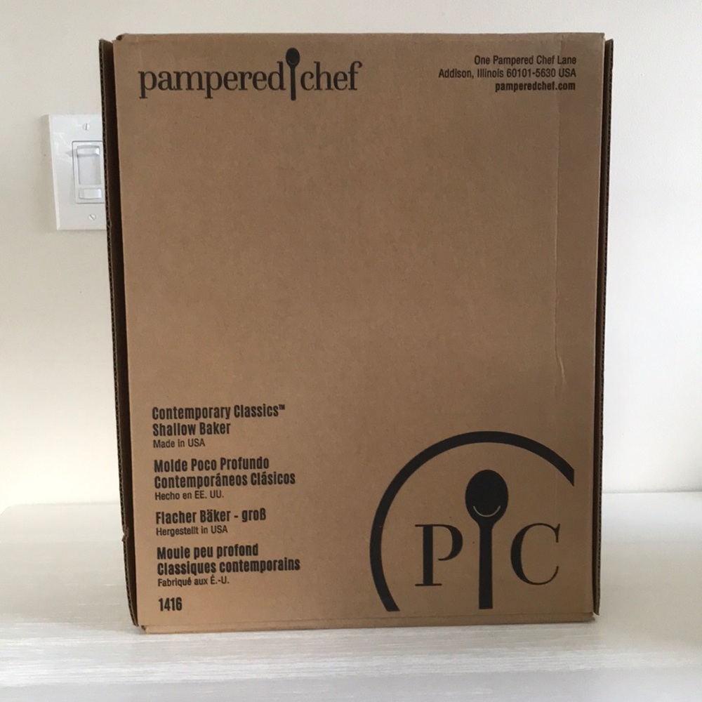 Pampered chef shallow baker